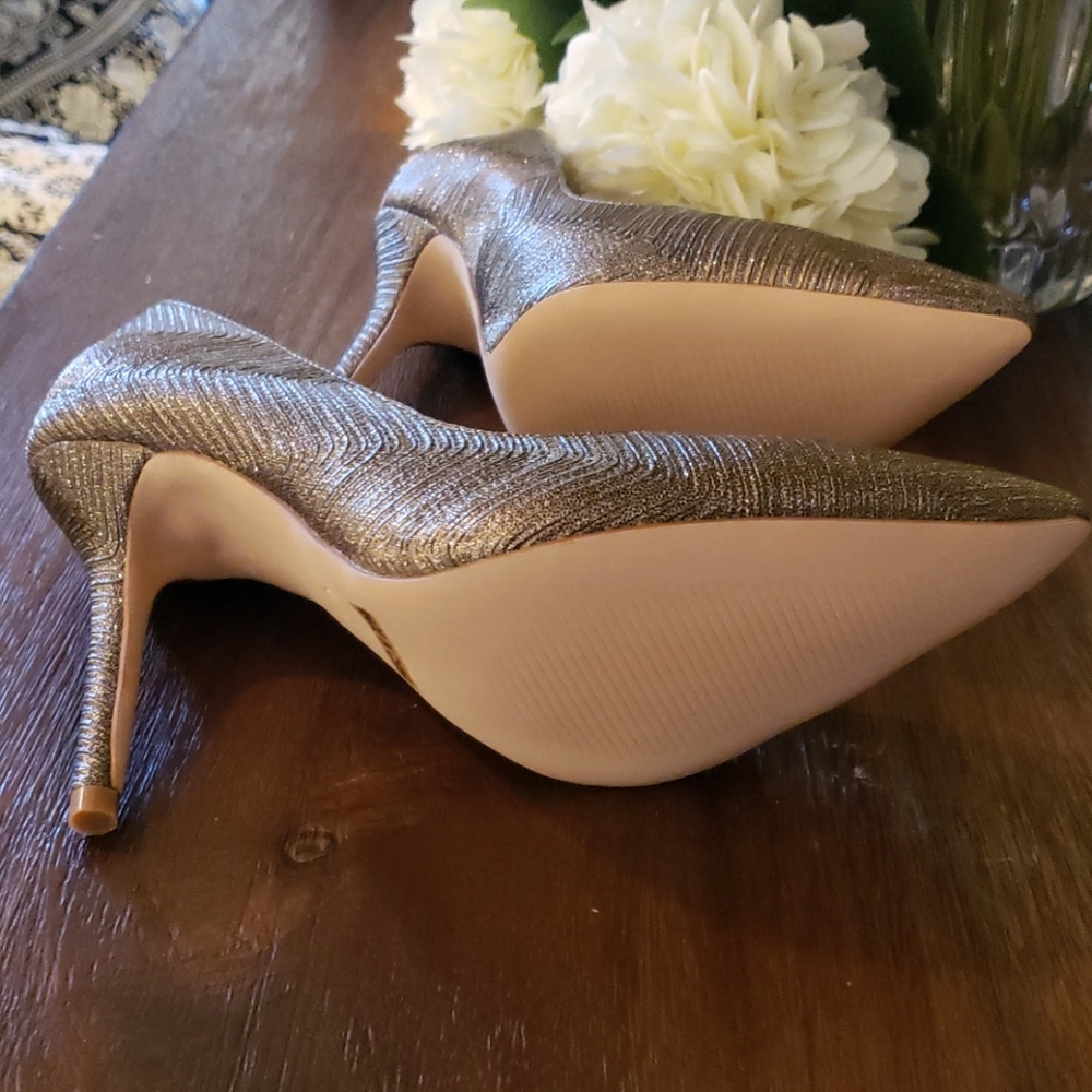 Herringbone Bronze Sparkle Pumps GORGEOUS - Picture 5 of 11